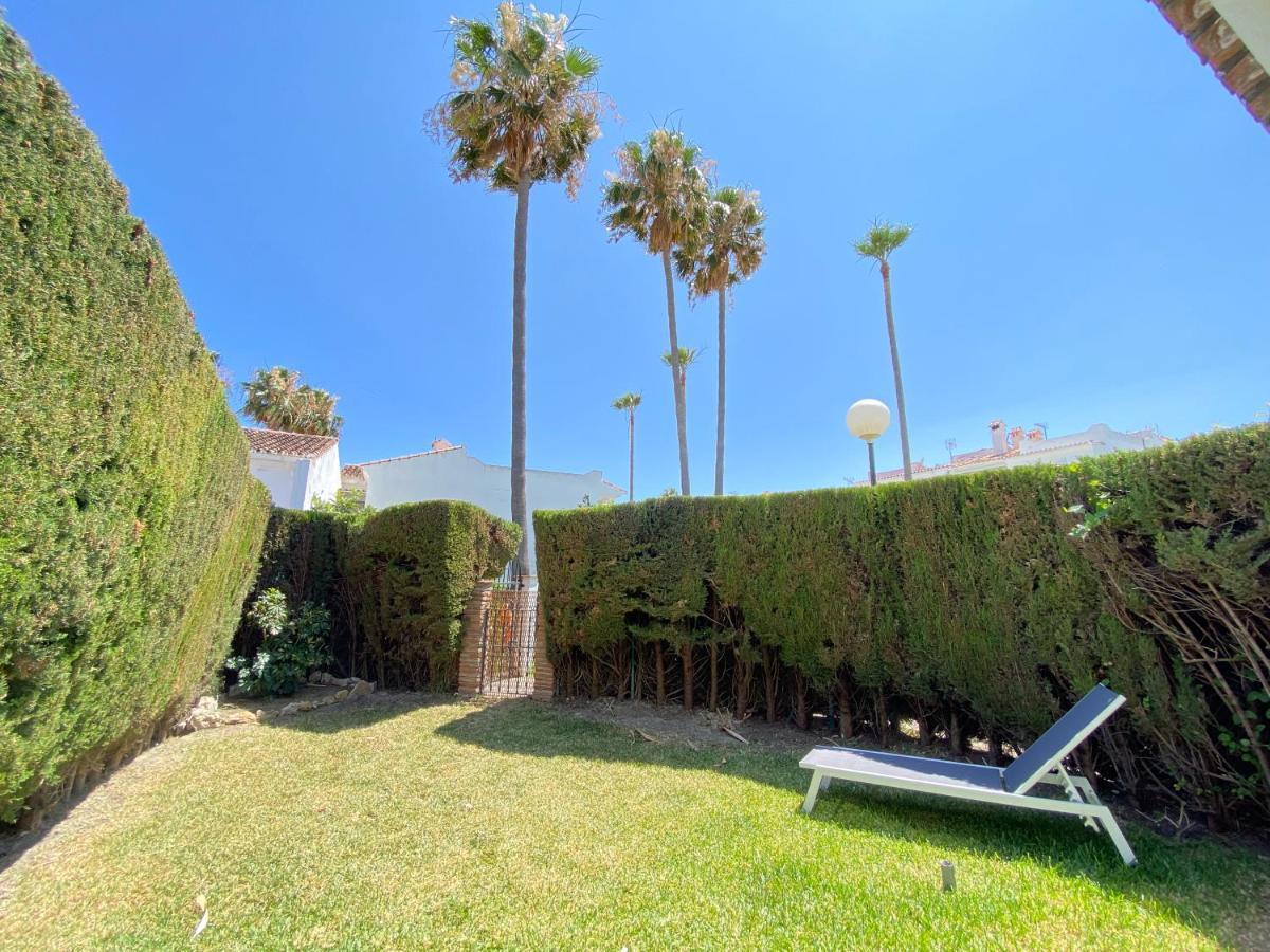 Townhouse W/Sea View & Garden Villa Estepona Exterior photo