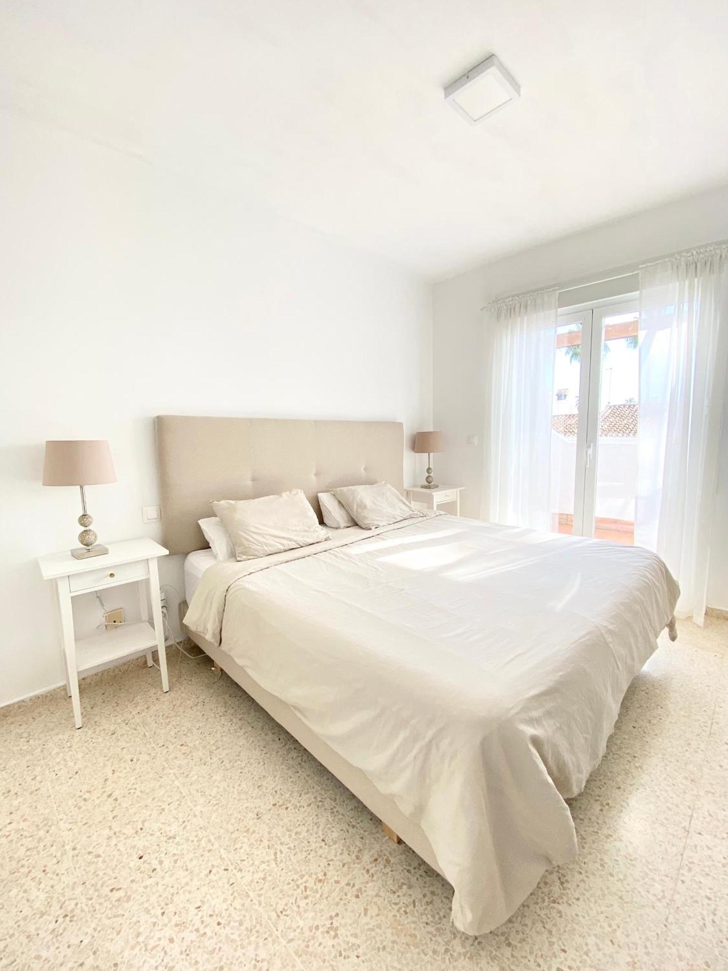 Townhouse W/Sea View & Garden Villa Estepona Exterior photo